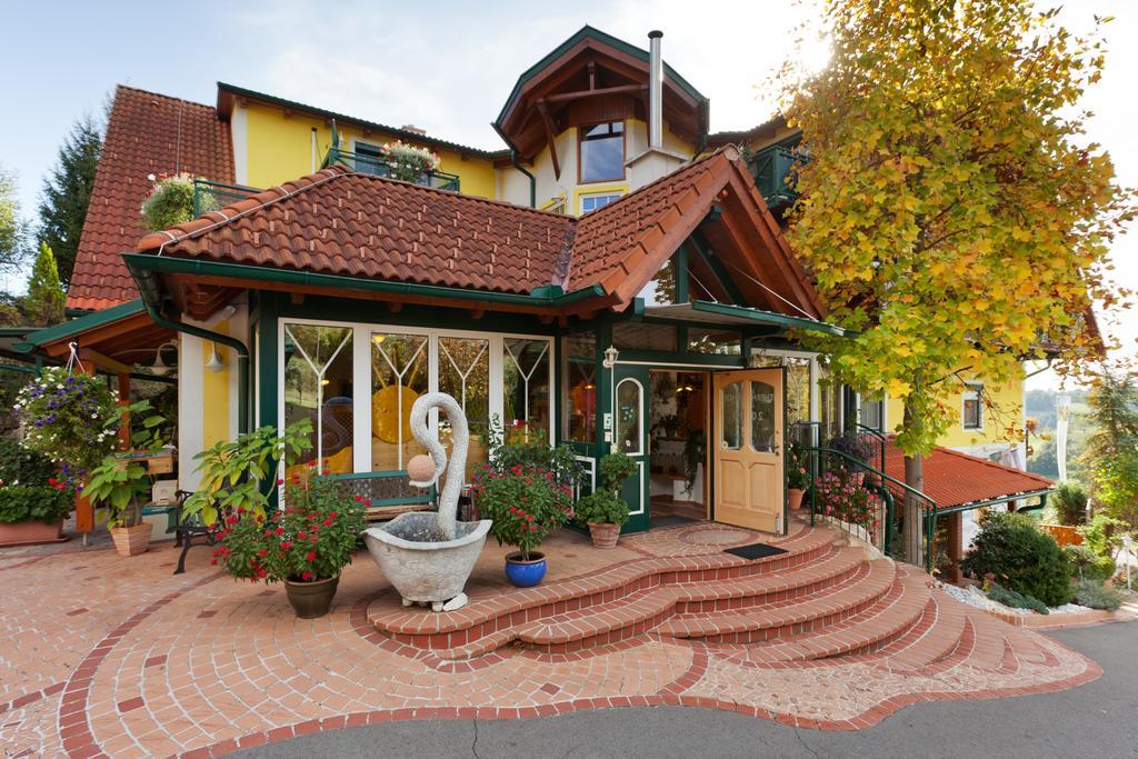 Thermenhof PuchasPLUS Loipersdorf Jennersdorf Exterior foto